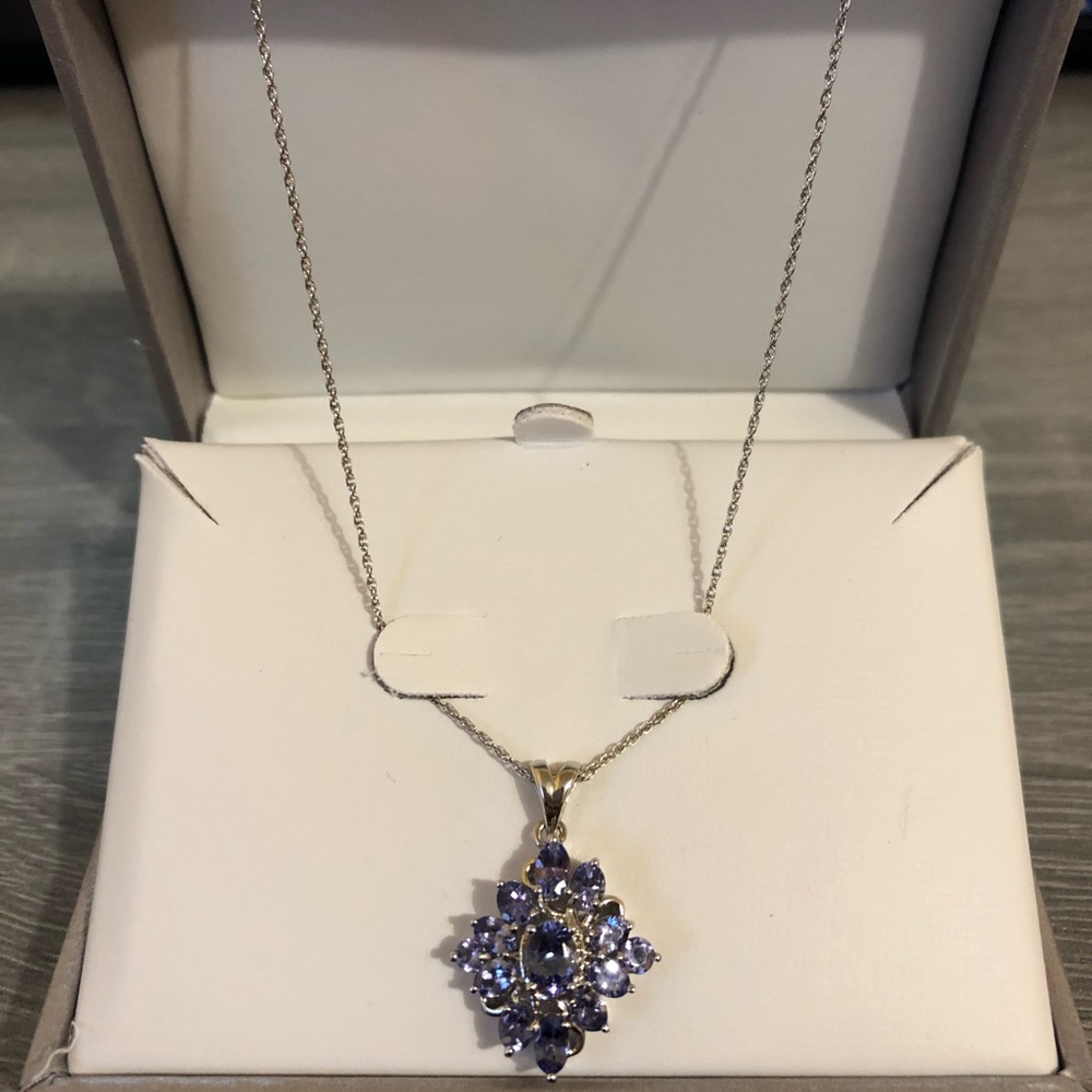 2.00ctw ss tanz marque cluster pendant